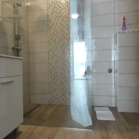 Krk With Sea View And Terrace Апартаменты Крк