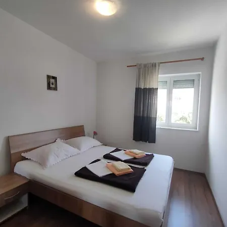 Апартаменты Krk With Sea View And Terrace Крк
