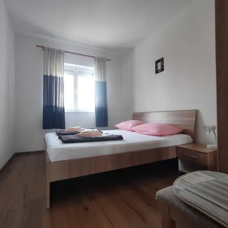 Krk With Sea View And Terrace * Крк