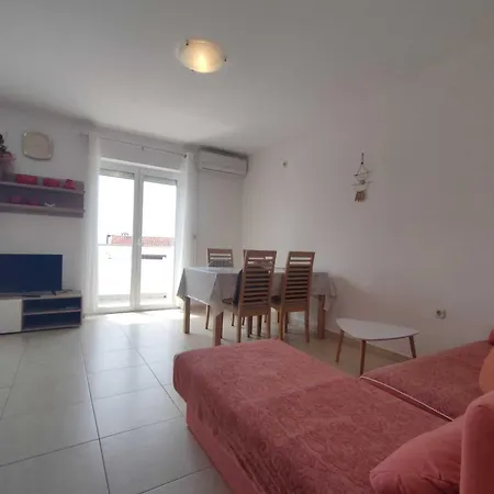 Krk With Sea View And Terrace